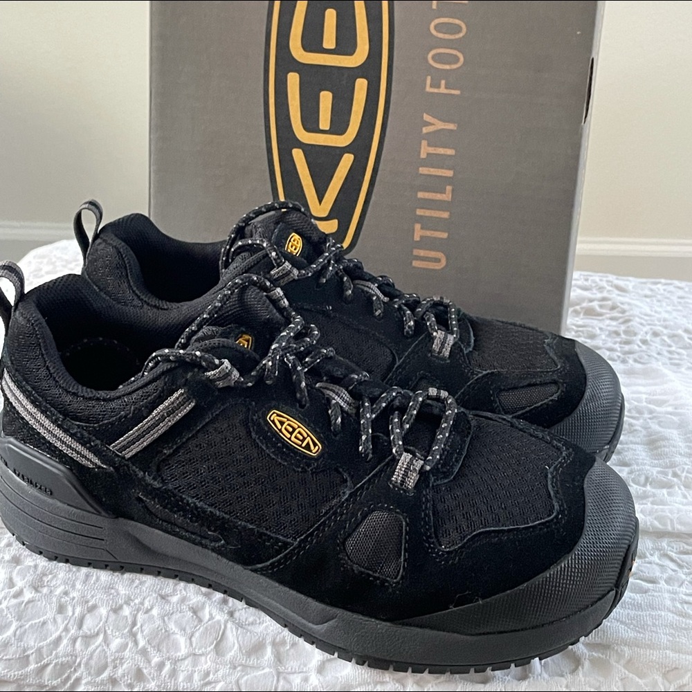 WOMEN'S Keen Utility steel toe Sparta ESD black shoes size 8.5